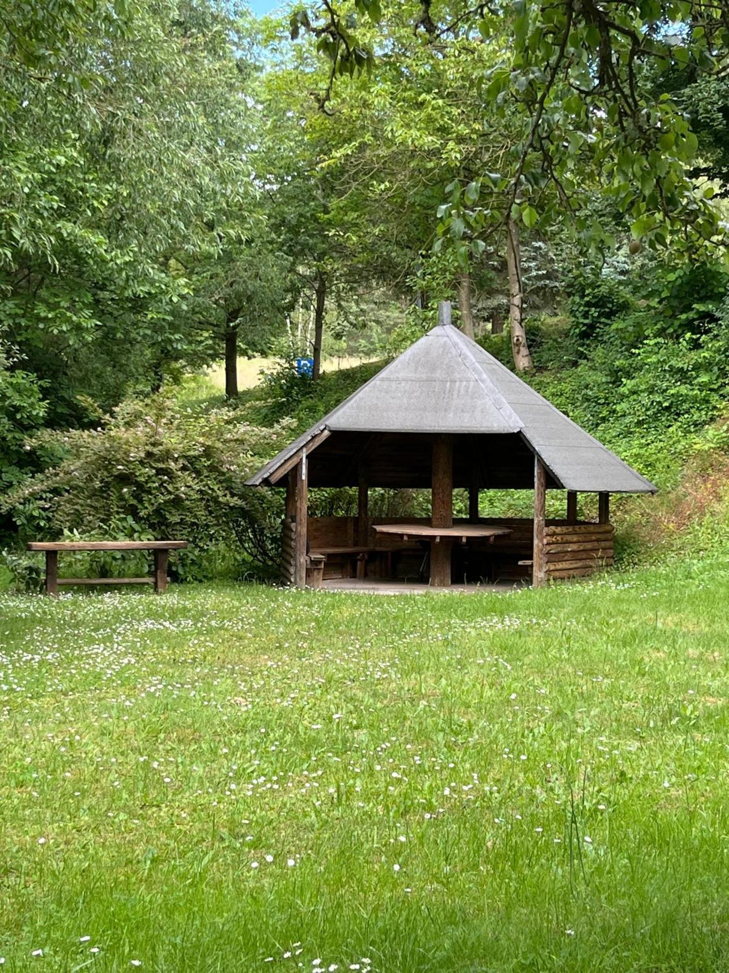 Aparthotel Tannenhof Wittlich Buitenkant foto